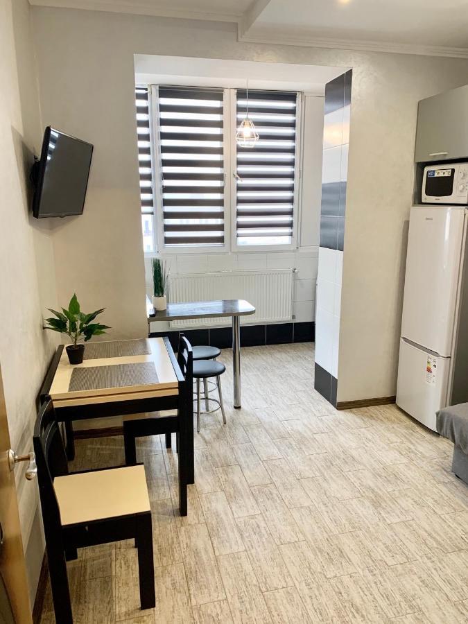 איוונו-פרנקיבסק Apartment In Center מראה חיצוני תמונה